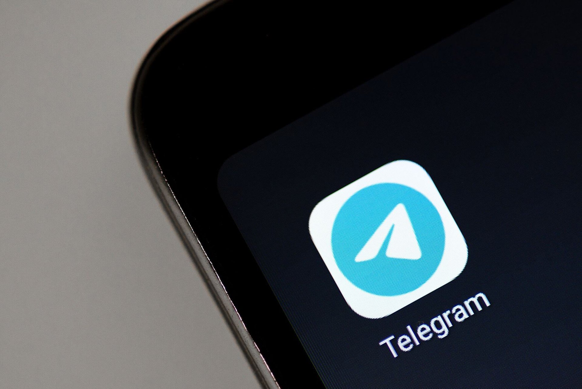 Apple, Telegram'ı Kaldırdıktan Sonra Yeniden Yayınladı; Durov, Şantaj Taktiklerine Dikkat Çekti