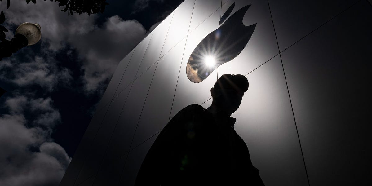 Apple ve OpenAI Davası: Eski İşten Alınan Bilgiler Güvende mi?