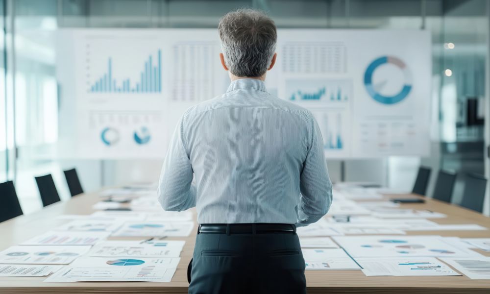 CEO'lar AI Yatırımlarında Geride Kalma Korkusu Taşıyor