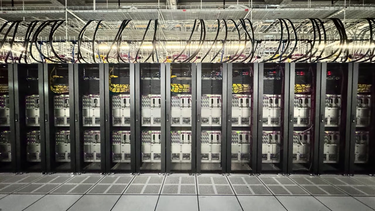Cerebras, CS-4 AI Hızlandırıcısını Tanıttı: GPU'lara Göre 30 Kat Daha Hızlı