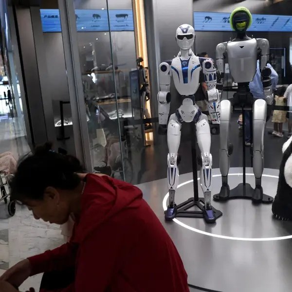 Çin'in Fiziksel Yapay Zekası Dünya Robot Konferansı'nda Tanıtılıyor