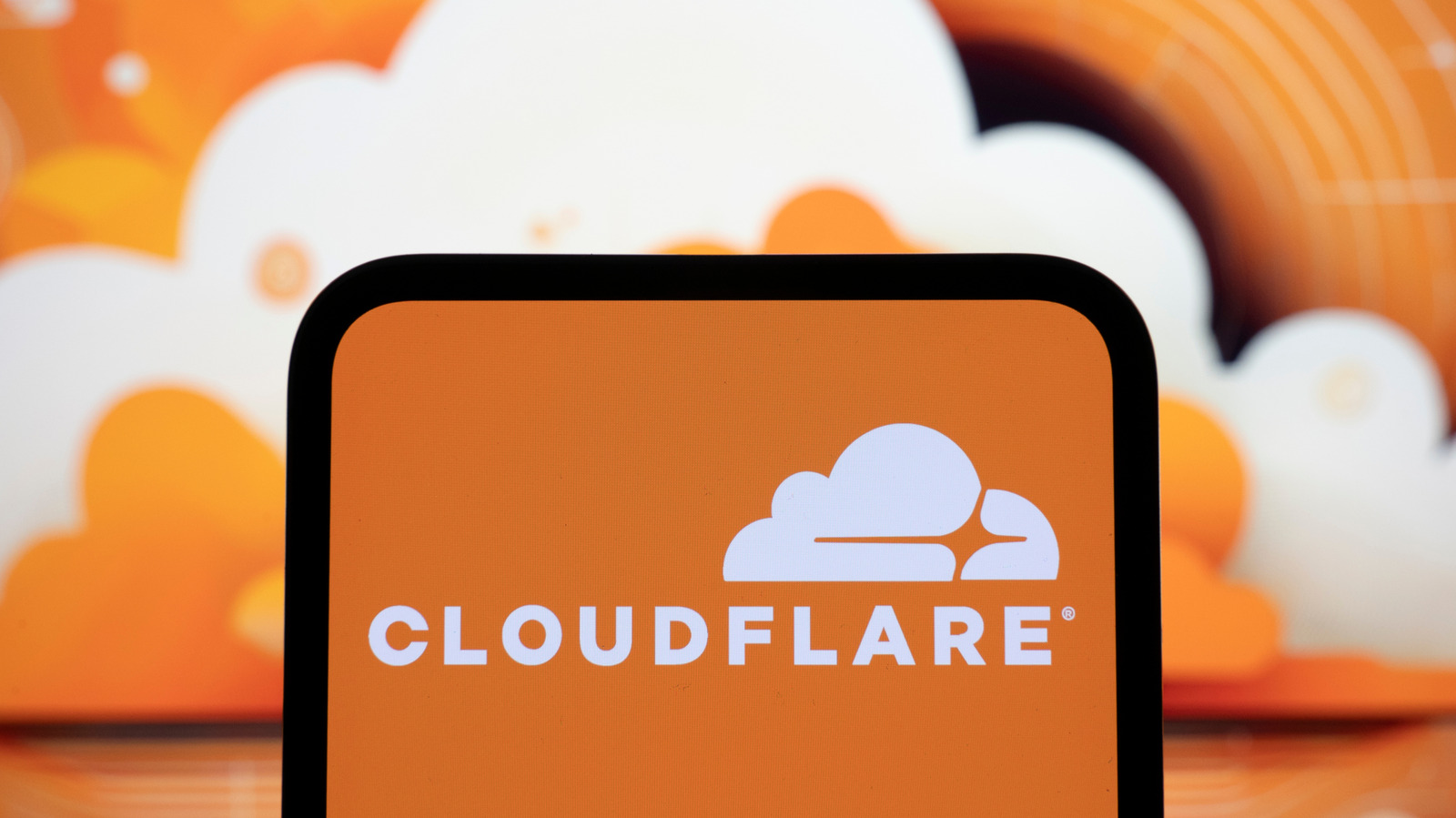 Cloudflare, AI Şirketlerine Hizmet Eden Web Tarayıcılarını Engelleyecek