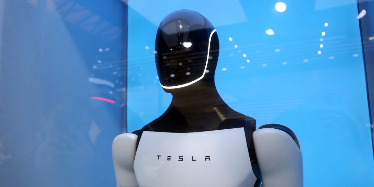 Elon Musk, Optimus Robotunun Zorluklarını Açıkladı