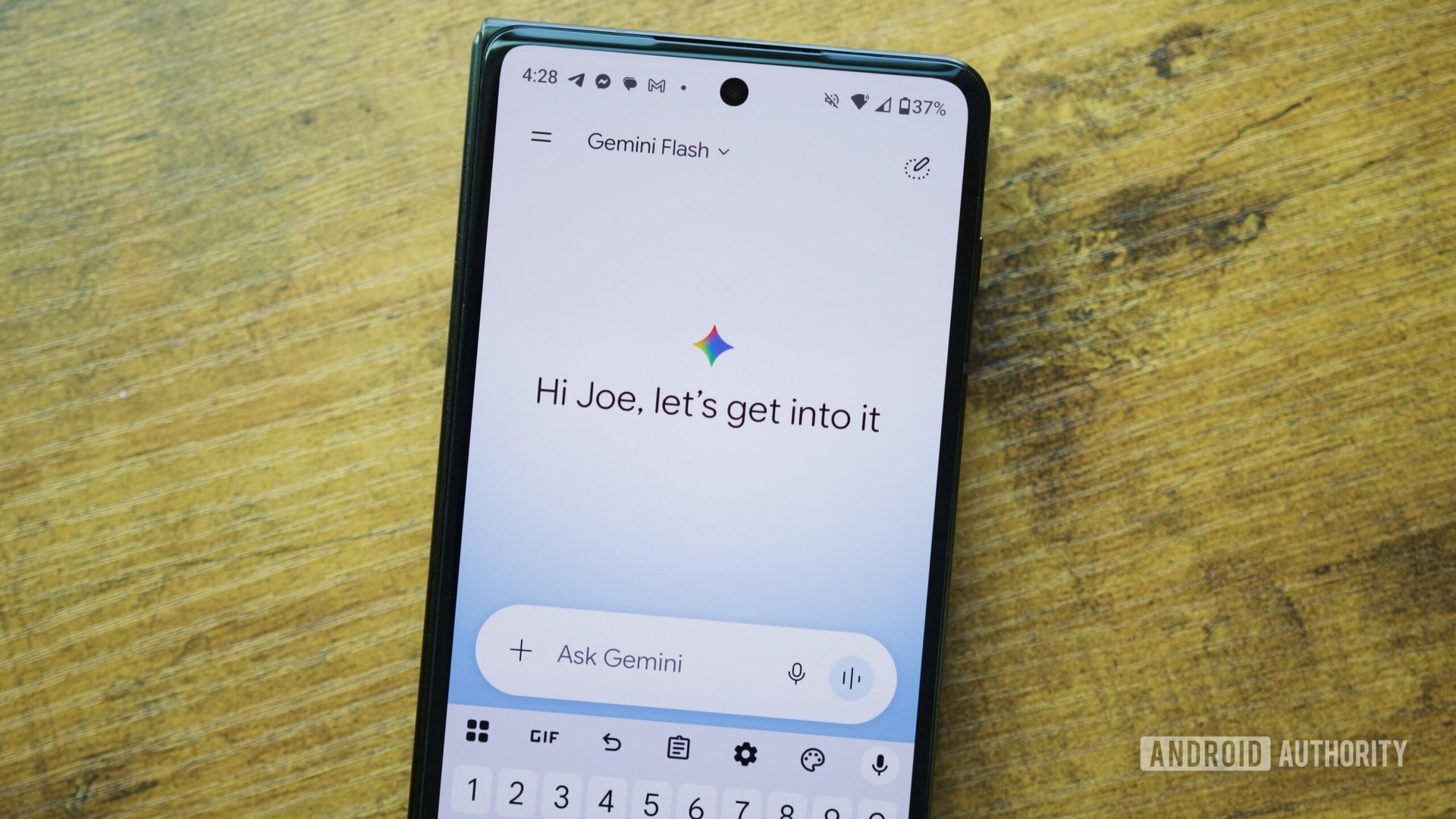 Google, Ücretli Hesaplar İçin Yeni AI Temalı Görseli Tanıttı