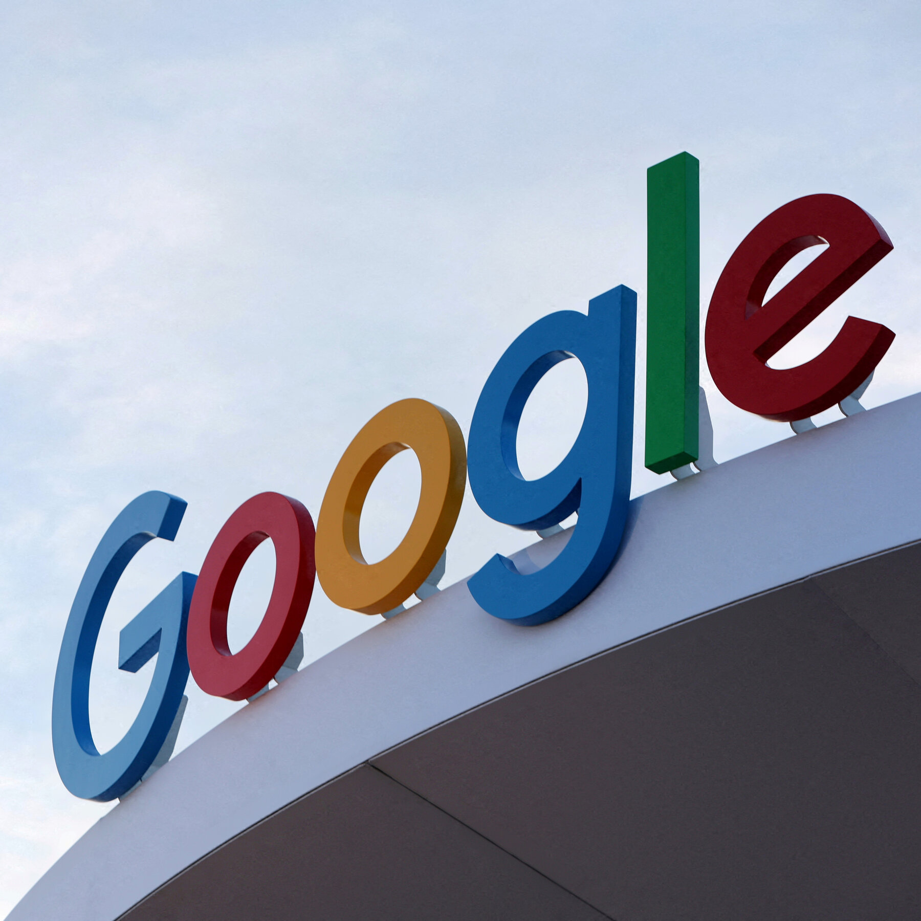 Google, Yapay Zeka Yatırımlarında Hız Kesmeden İlerliyor
