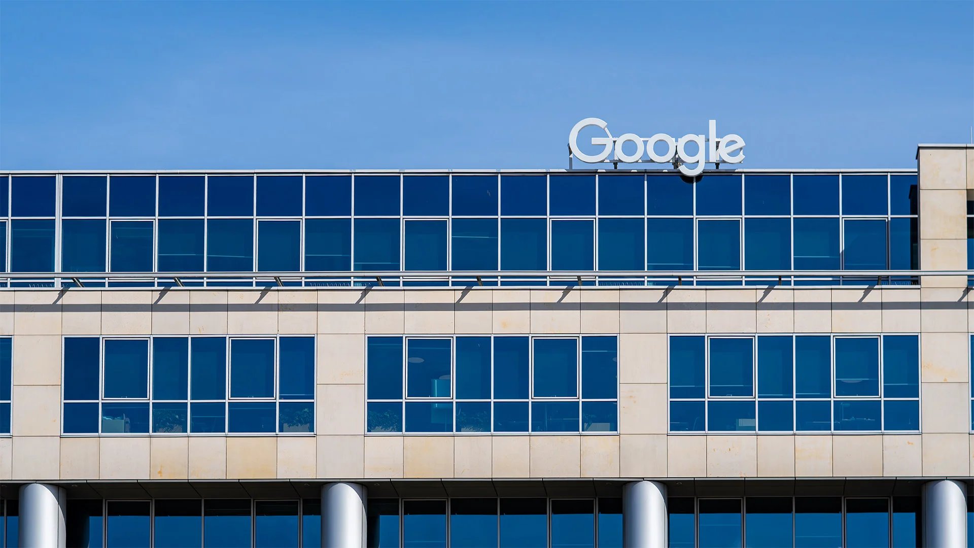 Google'un AI Stratejisindeki Kritik Açık: Rakipler Fırsatı Değerlendiriyor