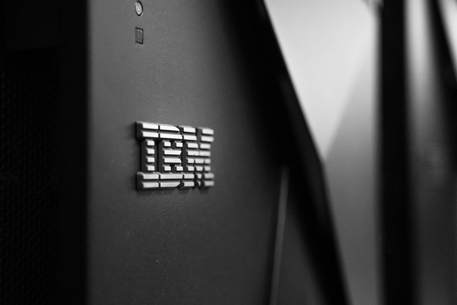 IBM, AI Harcamalarını İş Sonuçlarıyla Birleştiren Yeni Aracı Tanıttı