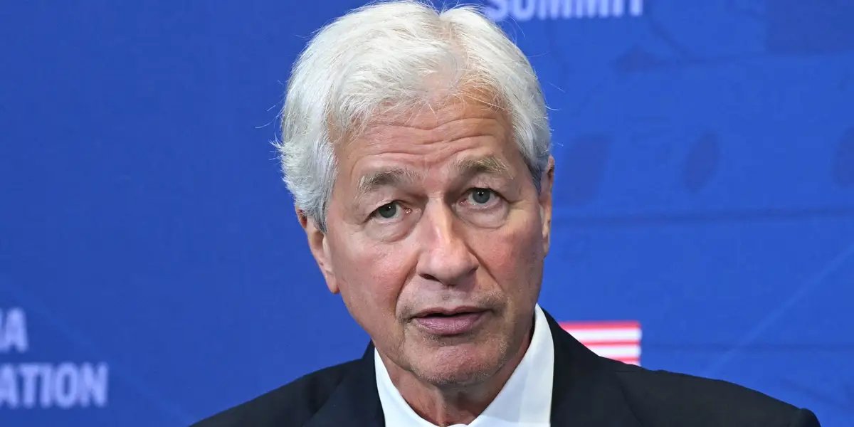 JPMorgan CEO'su Jamie Dimon, Yapay Zeka Yatırımlarının Kazanç Getireceğine İnanıyor