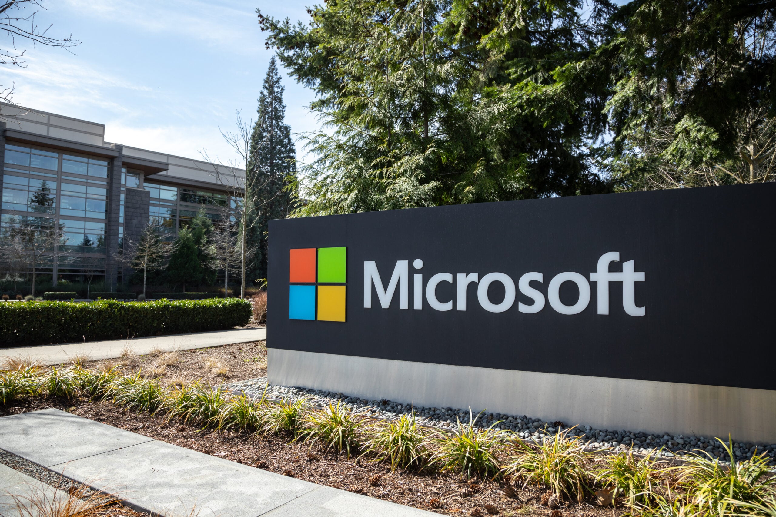 Microsoft ve Mistral AI'den Avrupa'da Yapay Zeka Altyapısı Geliştirme Anlaşması