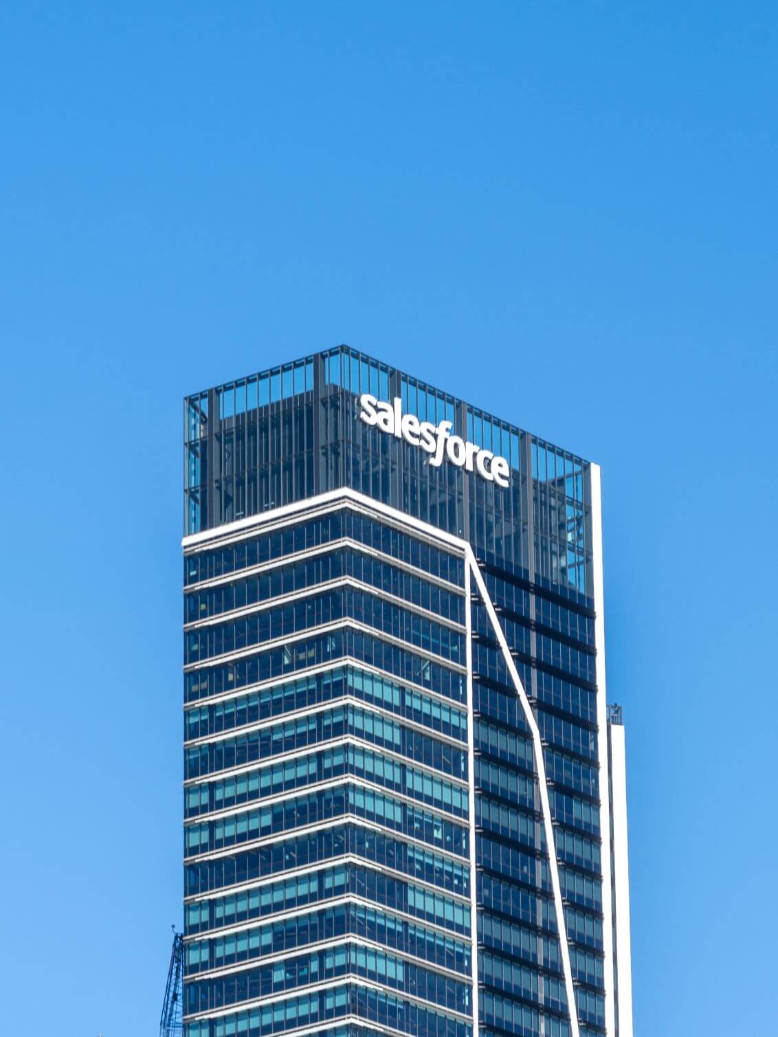 Morgan Stanley, Adobe ve Salesforce'un Hisselerini Düşürdü