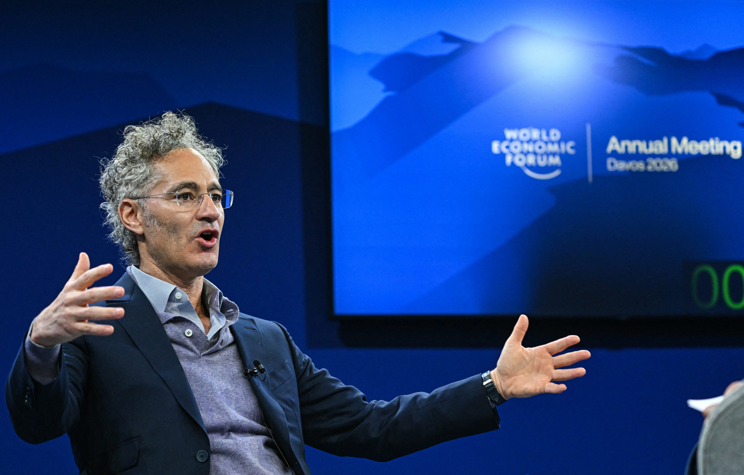 Palantir CEO's Açıklamaları: AI Laboratuvarları Gerçekten Tehdit mi?