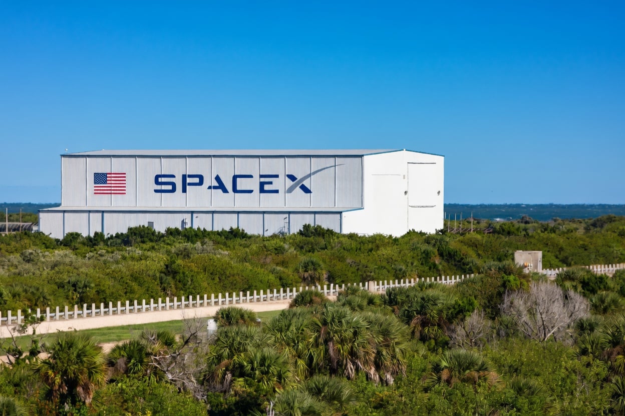 SpaceX Hisseleri Tüm Zamanların Düşük Seviyesinde: Pentagon Anlaşması Umut Olacak mı?