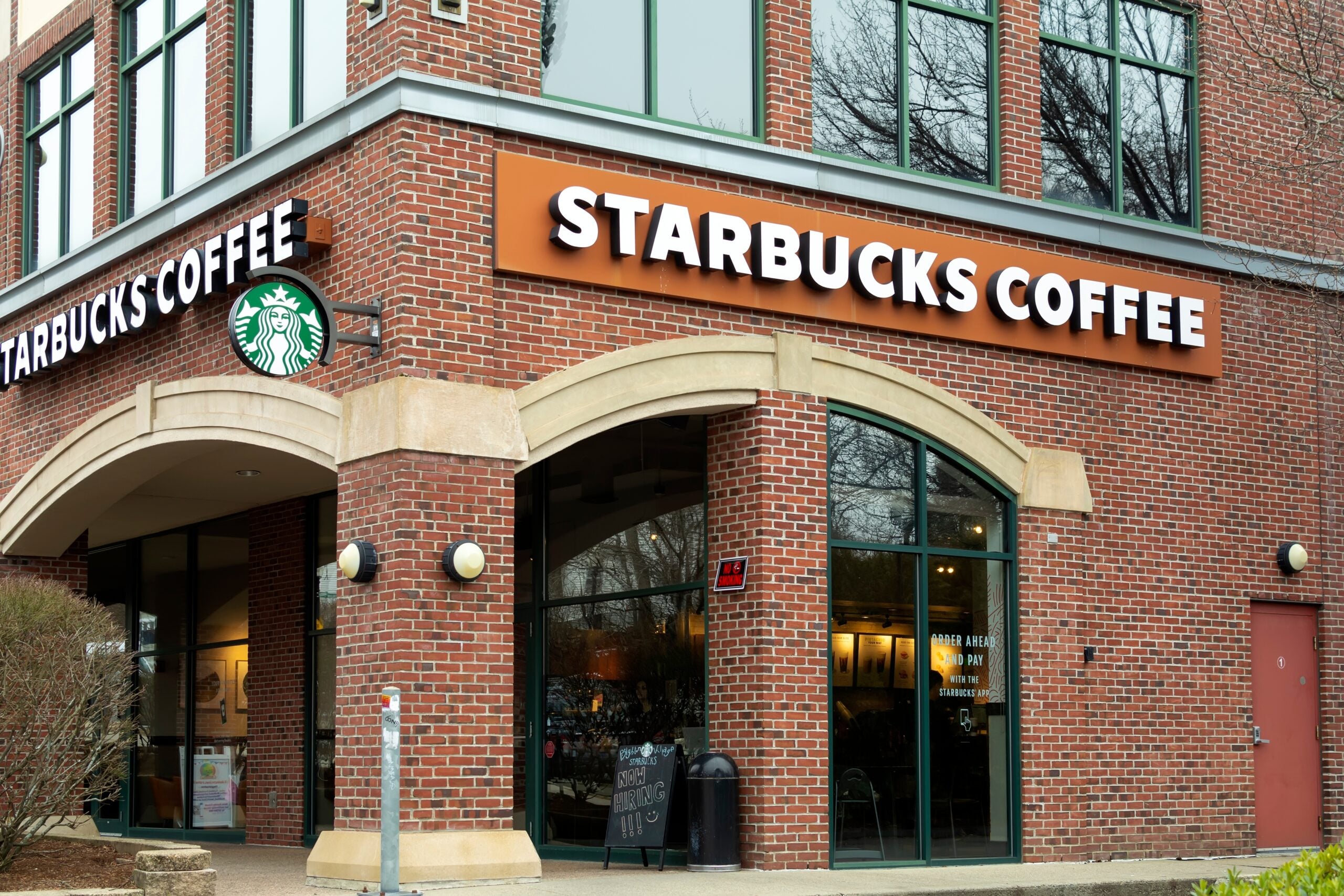 Starbucks, Yazılım Maliyetlerini Düşürmek İçin Kendi AI Araçlarını Geliştiriyor