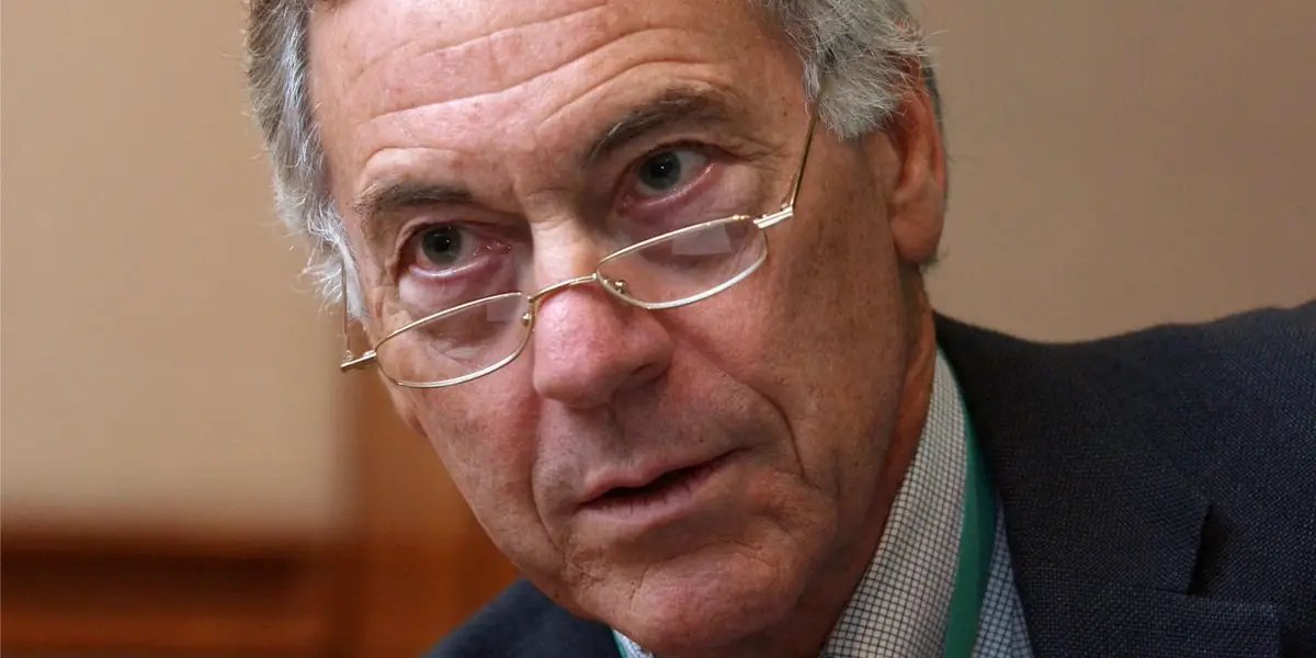 Steve Hanke: Öğrencilerin AI ile Kopya Çekmesine Karşı Sorun Yok
