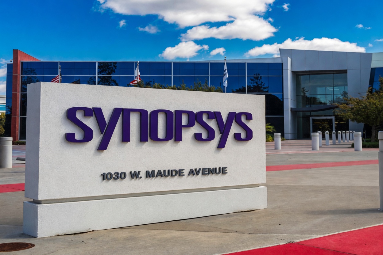 Synopsys, Fabrika Yazılımlarını Emekliye Ayırarak AI Büyümesine Yöneliyor