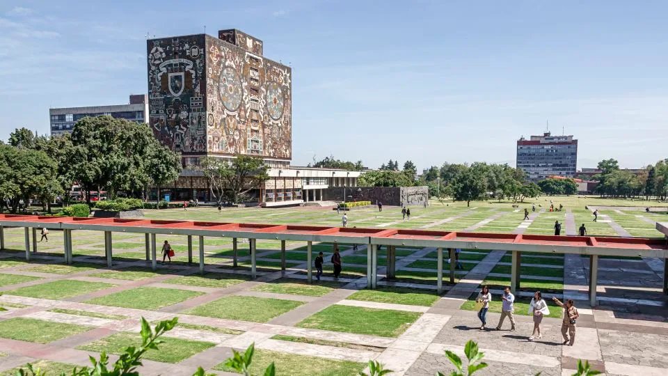 UNAM'da Sınav Dolandırıcılığı Skandalı: Binlerce Öğrenci Tehdit Altında