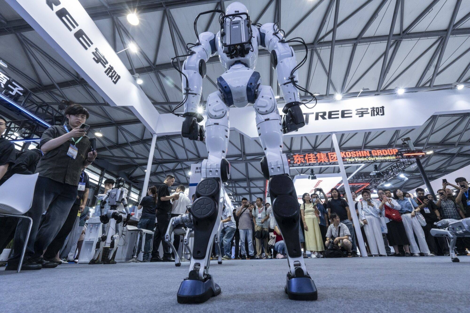 Unitree, 'Süperman' Robotunu Tanıttı: Şanghay'da Hisse Senedi Piyasasına Giriş Yapacak