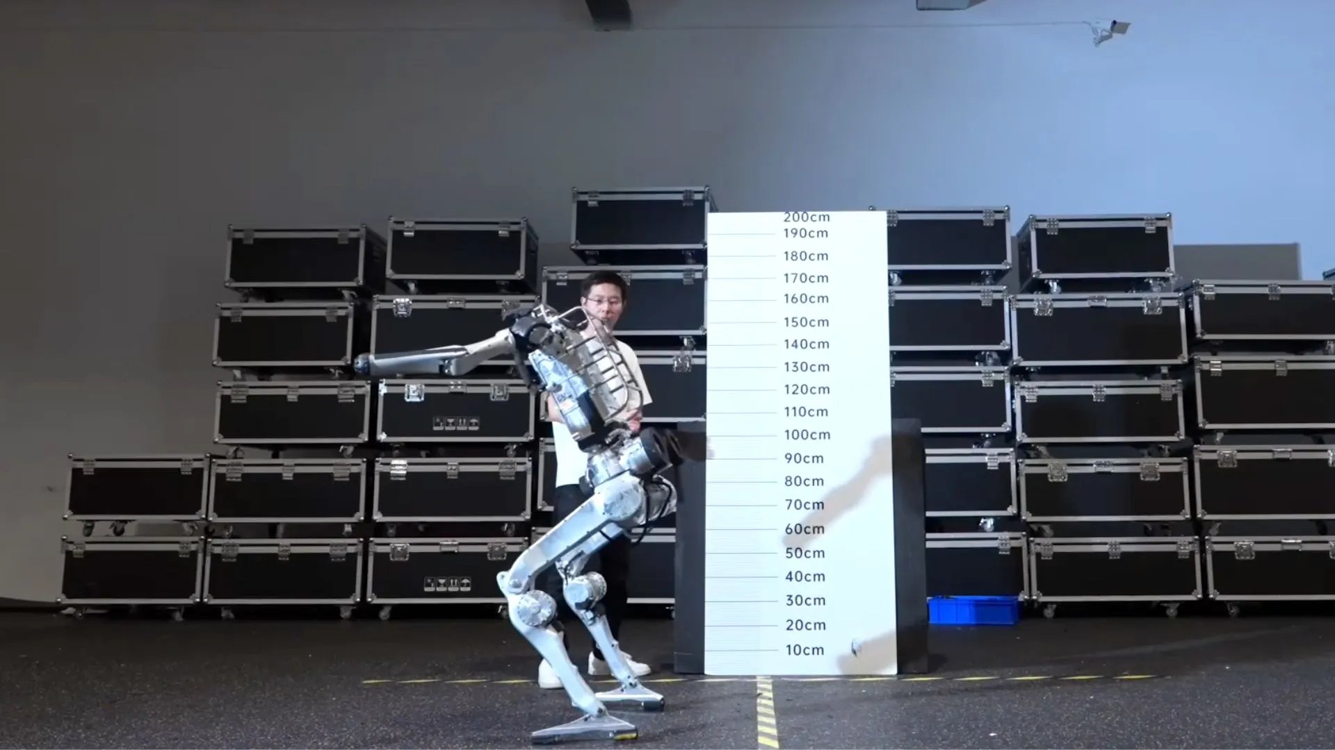 Unitree'nin Yeni Humanoid Robotu, Usain Bolt'u Geride Bırakma İddiasında